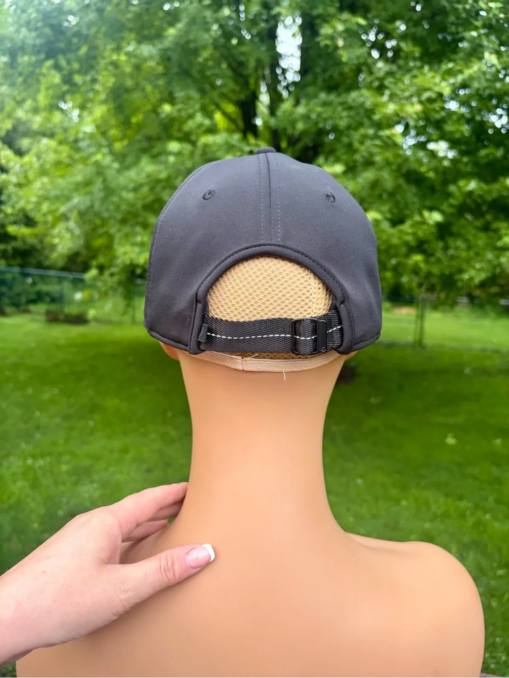 Lululemon – Baller Hat *Squad – Black – Adjustable Logo Cap